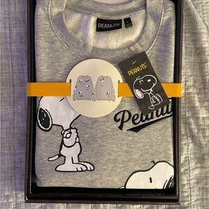 Peanuts Snoopy Graphic Sweatshirt